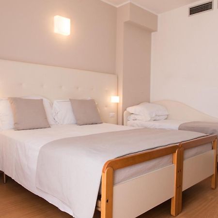 ריצ'יונה Hotel Ardea מראה חיצוני תמונה