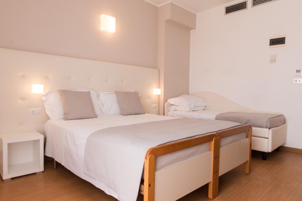 ריצ'יונה Hotel Ardea מראה חיצוני תמונה