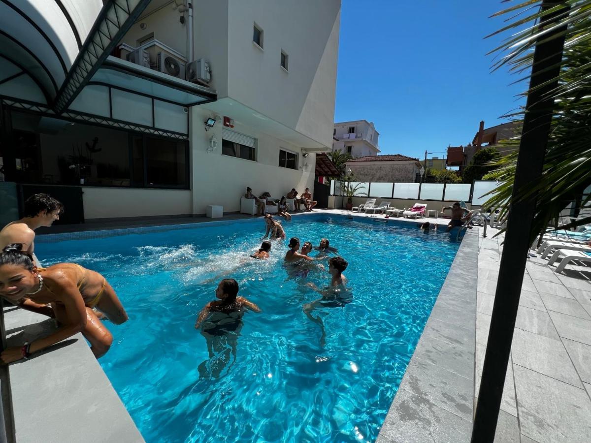 ריצ'יונה Hotel Ardea מראה חיצוני תמונה